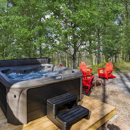 Amazing Views, Hot Tub, Fire Pit, Deck & Fireplace Inwood Esterno foto