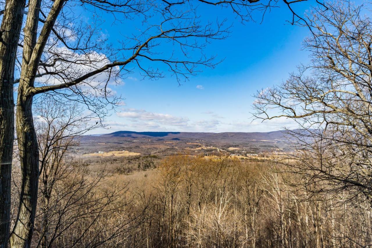 Amazing Views, Hot Tub, Fire Pit, Deck & Fireplace Inwood Esterno foto
